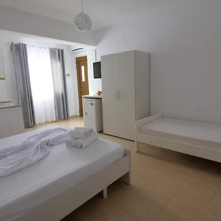 Kiri S.apartaments Sarande